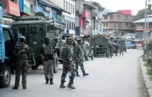 Encounter breaks out in Anantnag, Internet snapped, train services suspended 2 Hello Uttarakhand News »