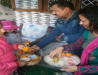 प्रदेश के स्कूलों में अब हर वर्ष हो सकती है फूलदेई पर्व पर सार्वजनिक छुट्टी 3 Hello Uttarakhand News »