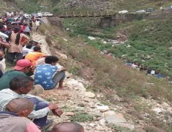 धूमाकोट बस दुर्घटना: मृतकों के परिजनों को दो-दो लाख व घायलों को 50-50 हजार रूपये की मदद 4 Hello Uttarakhand News »