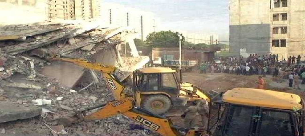 ग्रेटर नोएडा में दो इमारत ढहने से 3 लोगों की मौत, कई लोगों के दबे होने की आशंका 2 Hello Uttarakhand News »