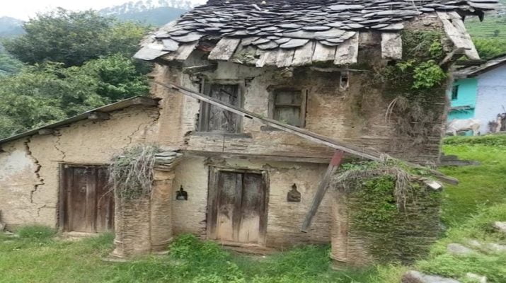 आजादी के 70 सालों बाद आज भी ये गाँव सड़क की आस में, शासन-प्रशासन बेसुध 1 Hello Uttarakhand News »