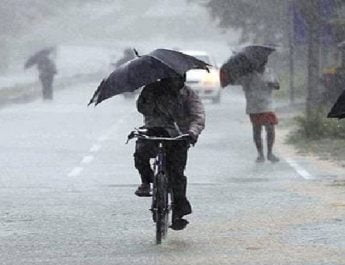 उत्तराखंड में अगले कुछ दिनों तक भारी बारिश की आशंका, बढ़ सकती हैं लोगों की मुसीबतें... 4 Hello Uttarakhand News »