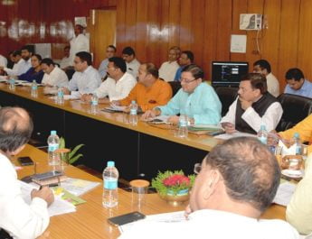मुख्यमंत्री ने की ऊधम सिंह नगर के समस्त विधानसभा क्षेत्रों की समीक्षा, दिए कई निर्देश 2 Hello Uttarakhand News »