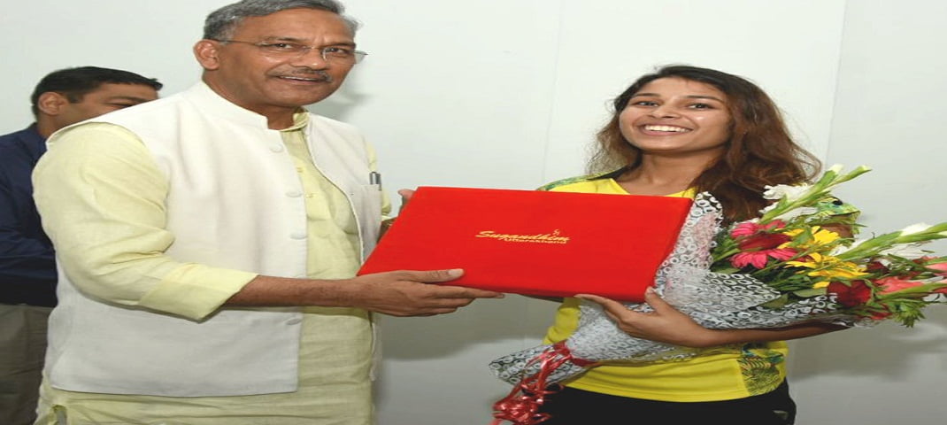 इंटरनेशनल बैडमिंटन चैम्पियन कुहू गर्ग ने सीएम से की मुलाकात 2 इंटरनेशनल बैडमिंटन चैम्पियन कुहू गर्ग ने सीएम से की मुलाकात 2 Hello Uttarakhand News »