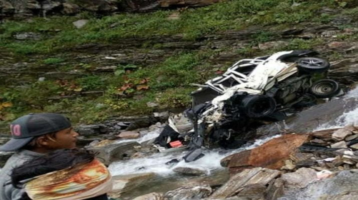 रोहतांग में गहरी खाई में गिरी स्कार्पियों, 11 लोगों की मौके पर मौत 1 Hello Uttarakhand News »