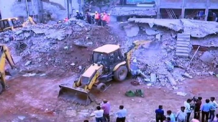 अहमदाबाद में ढही चार मंजिला इमारत, 1 की मौत, बचाव कार्य जारी 1 Hello Uttarakhand News »