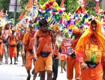 गुस्साएं कांवड़ियों ने की बस चालक की पिटाई, पुलिस के साथ भी हुई हाथापाई 8 Hello Uttarakhand News »