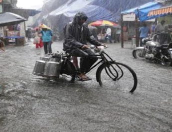 उत्तराखण्ड में अगले तीन दिनों तक भारी बारिश की आशंका, मौसम विभाग ने जारी किया अलर्ट 3 Hello Uttarakhand News »