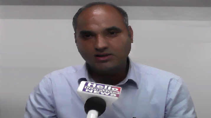 स्पीड गवर्नर पर टैक्सी कार ऑनर्स एसोसिएशन ने बताई परेशानी, होगी जाँच कमेटी गठित 1 Hello Uttarakhand News »