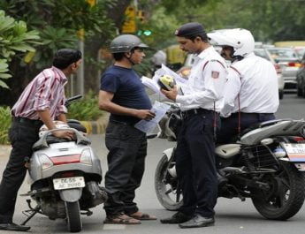 केंद्र सरकार ने जारी की एडवाइजरी, अब ट्रैफिक पुलिस को नहीं दिखाना होगा ड्राइविंग लाइसेंस 4 Hello Uttarakhand News »