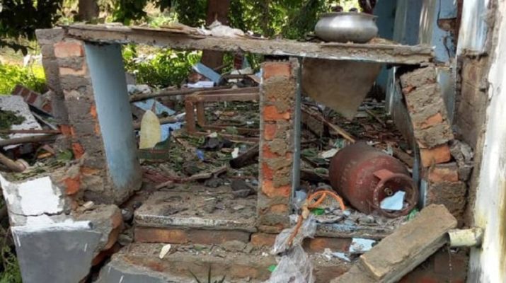 टीएमसी कार्यालय में धमाका, 2 कार्यकर्ताओं की मौत, कई घायल 1 Hello Uttarakhand News »