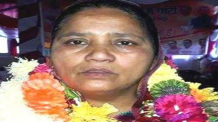 विधायक मुन्नी देवी ने दिया जिला पंचायत अध्यक्ष से इस्तीफ़ा 1 Hello Uttarakhand News »