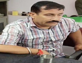 30 हजार की रिश्वत लेते हुये लेखपाल रंगे हाथों गिरफ्तार 2 Hello Uttarakhand News »