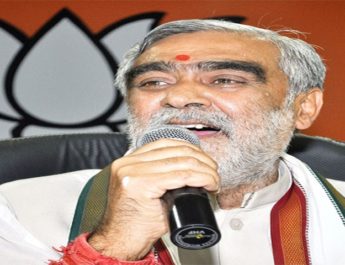 केंद्रीय मंत्री अश्वनी चौबे ने राहुल गांधी को नाली का कीड़ा जैसा बताया 4 Hello Uttarakhand News »