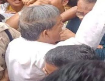 भारत बंद के दौरान पूर्व सीएम हरीश रावत गिरफ्तार 3 Hello Uttarakhand News »