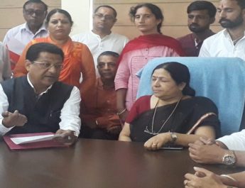 प्रदेश व राजधानी की बदहाल स्वास्थ्य सेवाओं को लेकर कांग्रेस का प्रदर्शन 2 Hello Uttarakhand News »