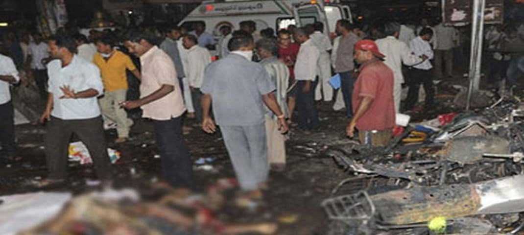 हैदराबाद दोहरे बम ब्लास्ट में 11 साल बाद आया फैसला, दो दोषी करार, दो बरी 2 हैदराबाद दोहरे बम ब्लास्ट में 11 साल बाद आया फैसला, दो दोषी करार, दो बरी 2 Hello Uttarakhand News »