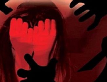 जम्मू-कश्मीर में 9 साल की मासूम के साथ गैंगरेप, सौतेली मां, सौतेला भाई समेत पांच गिरफ्तार 2 Hello Uttarakhand News »