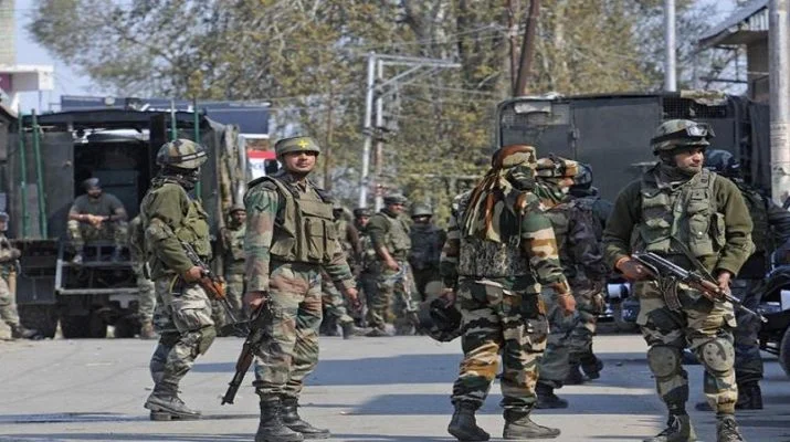 कुलगाम में सेना ढेर किए 5 आतंकी, सर्च ऑपरेशन जारी, ट्रेन सेवा रद्द 1 Hello Uttarakhand News »