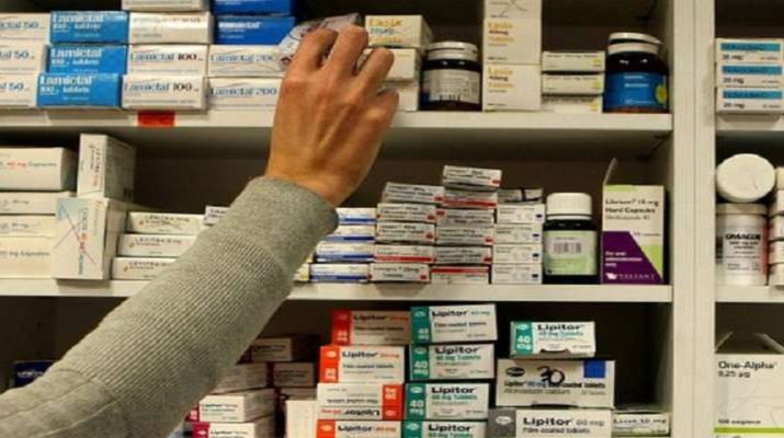 ई-फार्मेसी के विरोध में देशभर के मेडिकल स्टोर में लटके ताले 1 ई-फार्मेसी के विरोध में देशभर के मेडिकल स्टोर में लटके ताले 1 Hello Uttarakhand News »