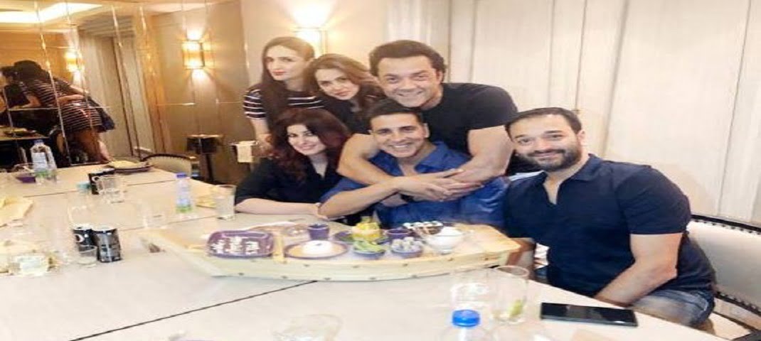 51 के हुए खिलाड़ी, जानिए राजीव से अक्षय बनने तक का सफर 2 Hello Uttarakhand News »