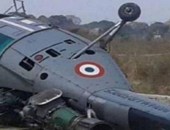 भारतीय नौसेना का चेतक हेलिकॉप्टर क्रैश, पायलट सुरक्षित 4 Hello Uttarakhand News »