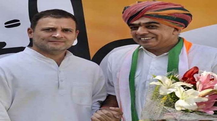 राजस्थान में भाजपा को बड़ा झटका, जसवंत के बेटे मानवेंद्र ने थामा कांग्रेस का हाथ 1 राजस्थान में भाजपा को बड़ा झटका, जसवंत के बेटे मानवेंद्र ने थामा कांग्रेस का हाथ 1 Hello Uttarakhand News »