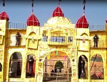 इस बार परेड ग्राउंड में आयोजित दशहरा में मुख्य आकर्षण तीन मंजिला सोने की लंका, पुतले भी पहले से लम्बे 3 Hello Uttarakhand News »