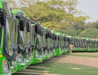 30 साल की सबसे बड़ी हड़ताल, थमे 3700 बसों के पहिये 2 Hello Uttarakhand News »