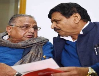 शिवपाल के पार्टी कार्यालय पहुंचे मुलायम सिंह यादव, दिया राष्ट्रीय अध्यक्ष बनने का प्रस्ताव 3 Hello Uttarakhand News »