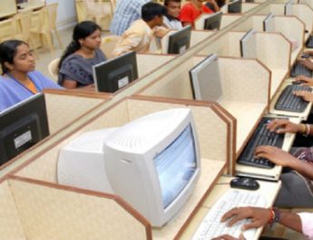 देश में बेरोजगारी दर 20 वर्षों में सबसे ज्यादा, सरकार के रोजगार सृजन के दावों पर भी उठे गंभीर सवाल 3 Hello Uttarakhand News »