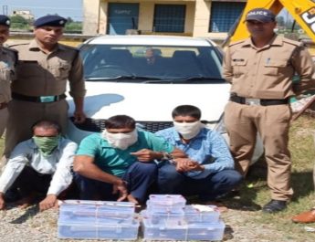 'सैंडी गिरोह' के तीन शातिर बदमाश अस्लाह, ज्वैलरी व कार सहित गिरफ्तार 2 Hello Uttarakhand News &raquo;