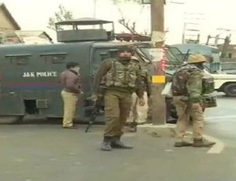 आतंकियों और सुरक्षाबलों के बीच मुठभेड़, तीन आतंकी ढेर, एक जवान शहीद 5 Hello Uttarakhand News »