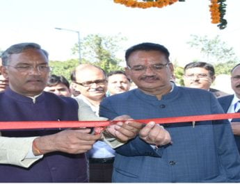 मुख्यमंत्री त्रिवेन्द्र सिंह रावत ने देहरादून में देश के पहले एचसीआई टेक्नोलाॅजी स्टेट डाटा सेन्टर का किया उद्घाटन 3 Hello Uttarakhand News »