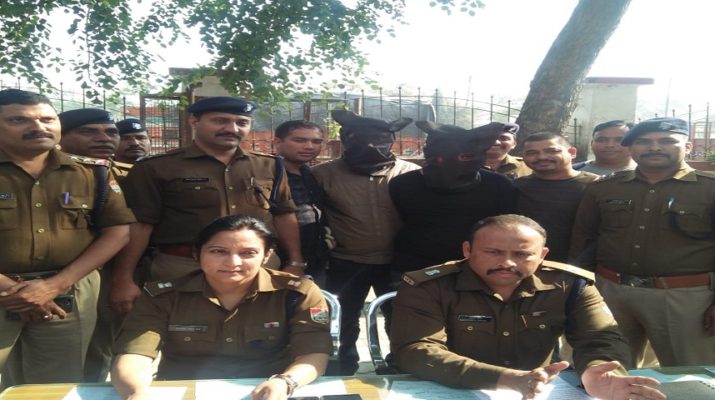 इनोवा कार चालक के हत्यारोपी चढ़े पुलिस के हत्थे 1 इनोवा कार चालक के हत्यारोपी चढ़े पुलिस के हत्थे 1 Hello Uttarakhand News »