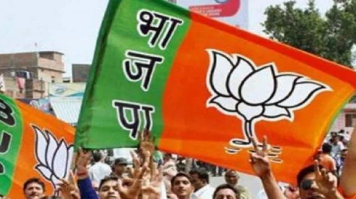 विनय गोयल की कुर्सी जाना तय, महिला के साथ बात-चीत हुई सार्वजनिक! 1 Hello Uttarakhand News »