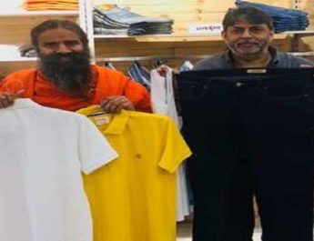 कपड़ों के बाजार में उतरे बाबा रामदेव, दिल्ली में खोला पहला स्टोर 4 Hello Uttarakhand News »