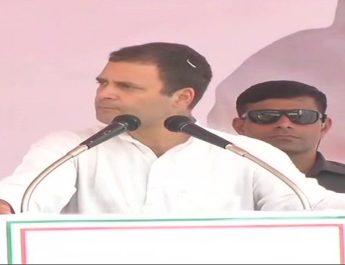 राहुल गांधी ने रमन सरकार पर लगाया भ्रष्टाचार का आरोप, कहा: आदिवासियों से छीनी हजारों एकड़ जमीन 3 Hello Uttarakhand News »