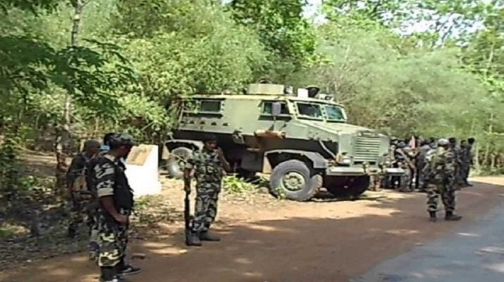 चुनाव से एक दिन पहले नक्सली हमला, मुठभेड़ में एक नक्सली ढेर 1 Hello Uttarakhand News »