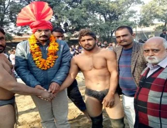 राष्ट्रीय एकता दंगल में संजय पहलवान ने जीता पहला पुरूस्कार 4 Hello Uttarakhand News »