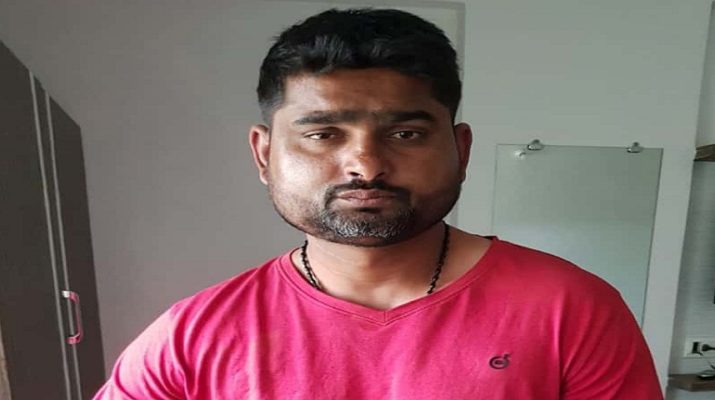 देहरादून: फर्जी पुलिस बनकर घंटाघर पर चैकिंग के नाम पर लाखों की लूट करने वाले ठग गिरफ्तार 1 Hello Uttarakhand News »