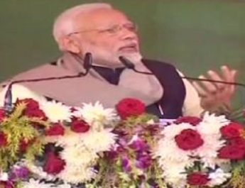 रक्षा सौदों में घोटाला कर देश को हमेशा कमजोर बनाती आई है कांग्रेस: पीएम मोदी 3 Hello Uttarakhand News &raquo;