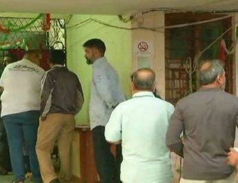 कड़ी सुरक्षा के बीच राजस्थान और तेलंगाना में वोटिंग जारी 3 Hello Uttarakhand News »