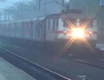 कोहरे ने थामे 100 से ज्यादा ट्रेनों के पहिए, 15 फरवरी तक रद्द 8 Hello Uttarakhand News »