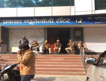 कई शहरों में डॉक्टरों पर गिरी गाज, बड़े पैमाने पर आयकर की छापेमारी शुरू 4 Hello Uttarakhand News »