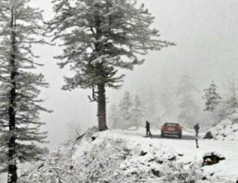 पहाड़ों में भारी बारिश और बर्फबारी के आसार, मैदानों में भी फ़िलहाल ठण्ड से राहत के आसार नहीं 4 Hello Uttarakhand News »