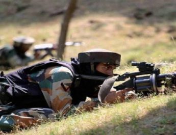 जम्‍मू-कश्‍मीर: पुंछ सेक्‍टर में फायरिंग, पाक ने 3 दिन में 7वीं बार किया सीजफायर उल्‍लंघन 2 Hello Uttarakhand News »