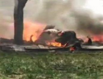 कुशीनगर में क्रैश हुआ वायुसेना का लड़ाकू विमान, पायलट ने पैरासूट से कूदकर बचाई जान 2 Hello Uttarakhand News »