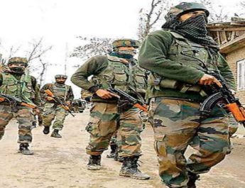 जम्मू-कश्मीर: पुलवामा में सुरक्षाबलों ने मार गिराए दो आतंकी, फिर से देवभूमि का जाबांज बना काल 4 Hello Uttarakhand News »