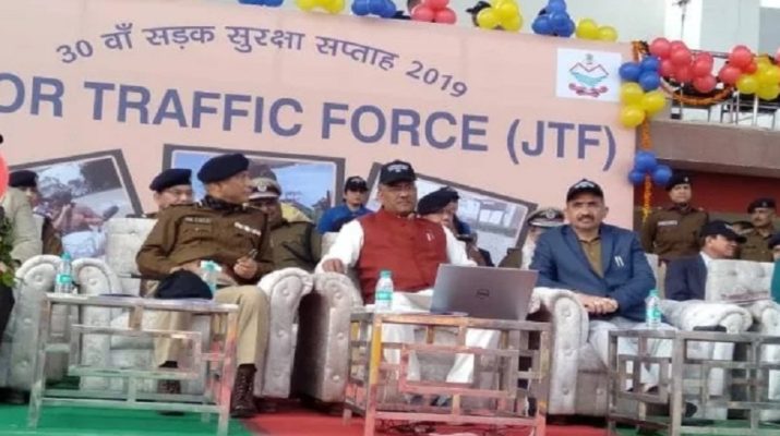 देहरादून: मुख्यमंत्री ने किया जूनियर ट्रैफिक फोर्स का शुभारम्भ 1 Hello Uttarakhand News »